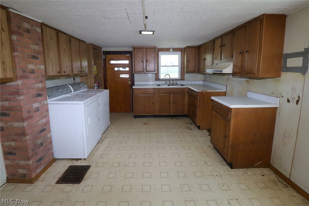 1041 County Road 14 Property Photo 7