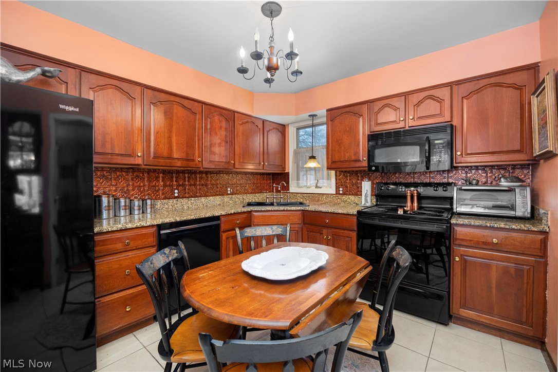 4190 E Normandy Park Drive Property Photo 8