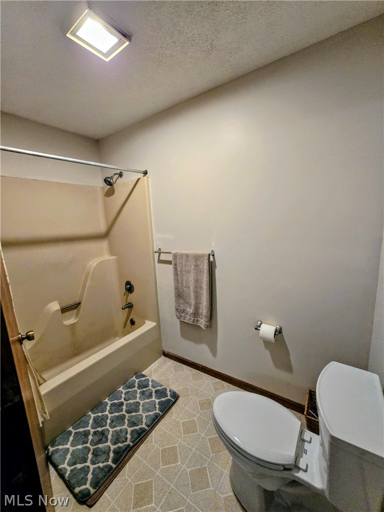 121 Beckett Court Property Photo 17