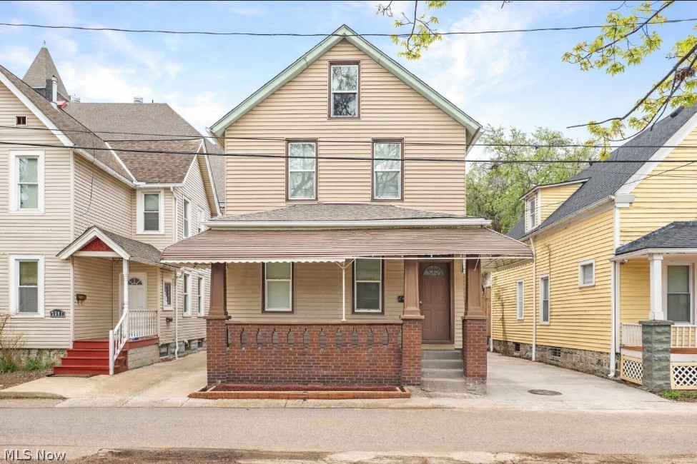 2597 W 15th Street