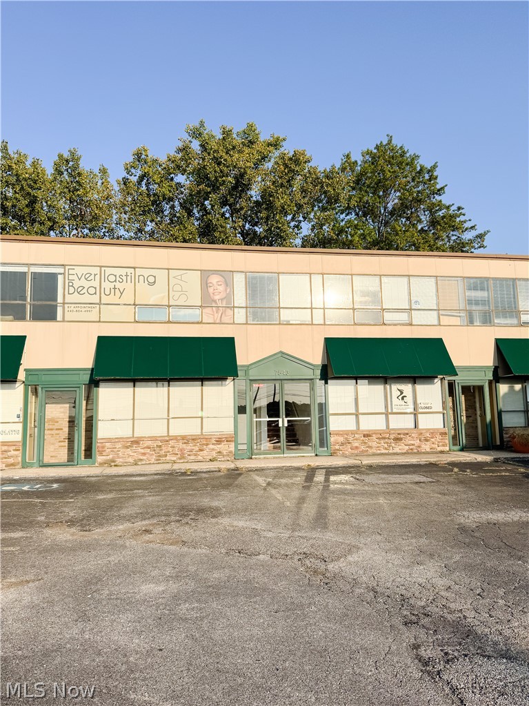 7543 Broadview Road Property Photo 1