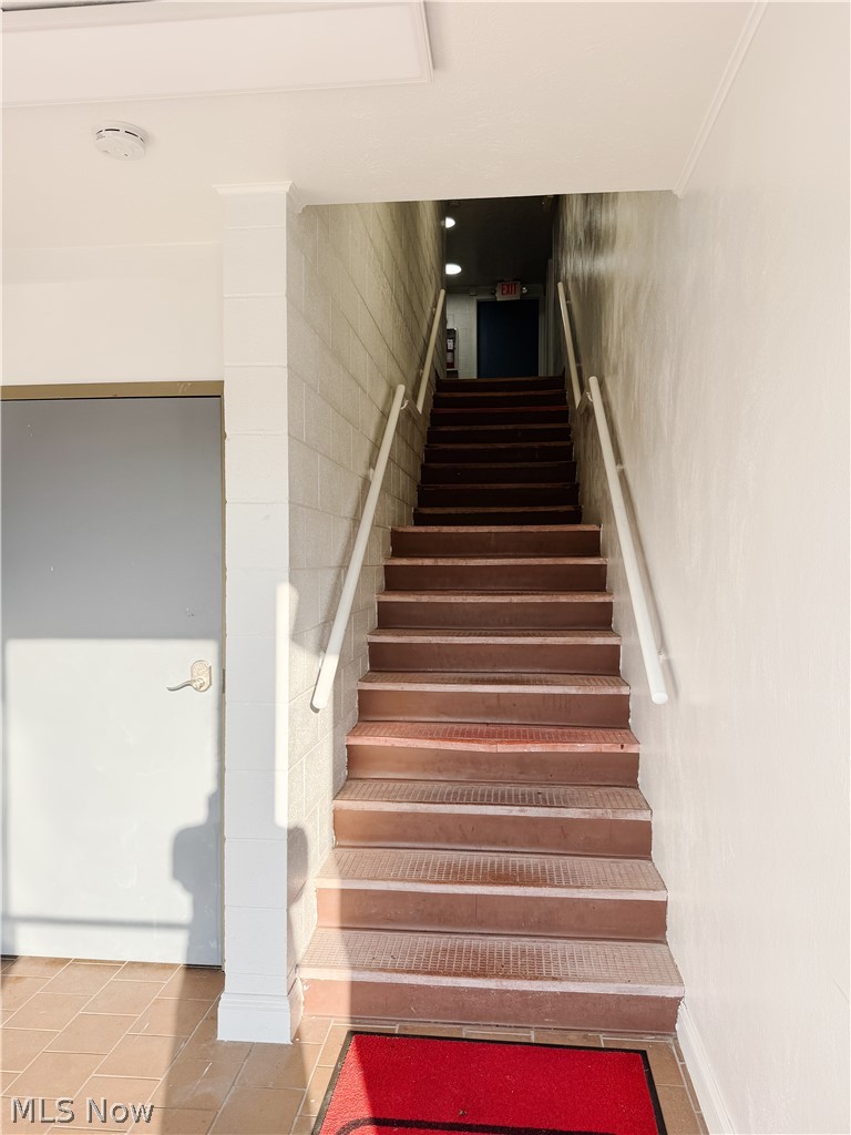7543 Broadview Road Property Photo 14