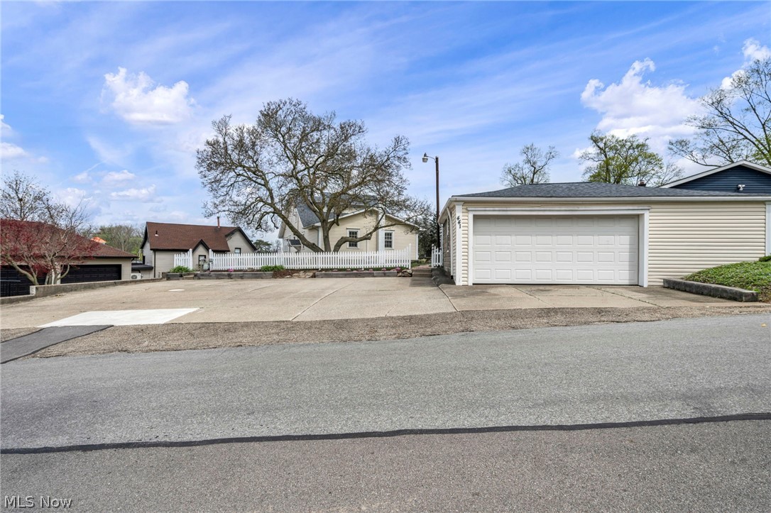 441 Dorwil Drive Property Photo 2