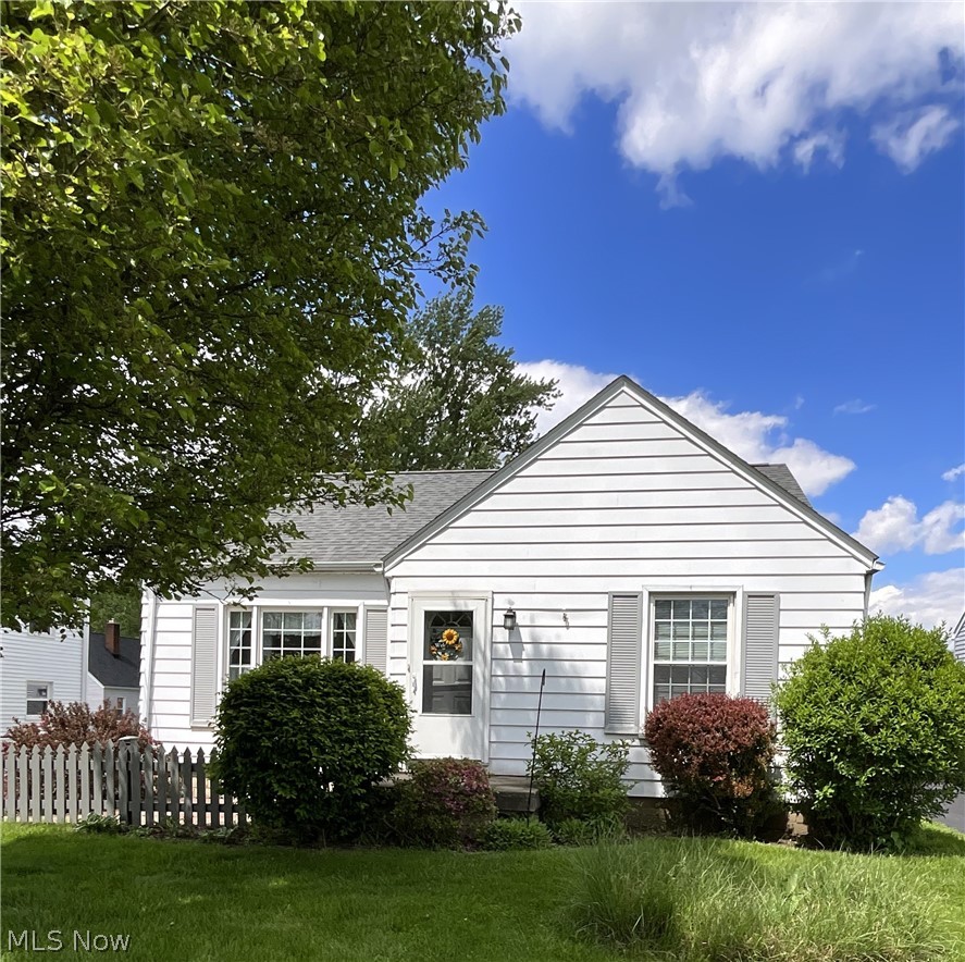 54 Melbourne Avenue Property Photo 1