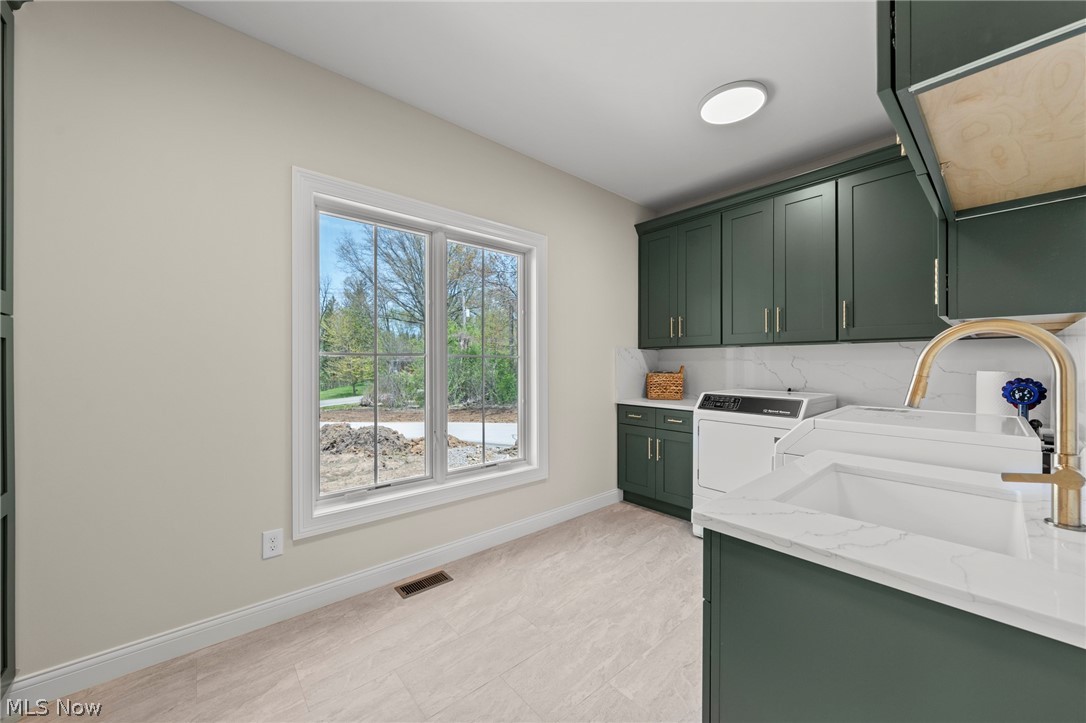 5084 Neptune Oval Property Photo 18
