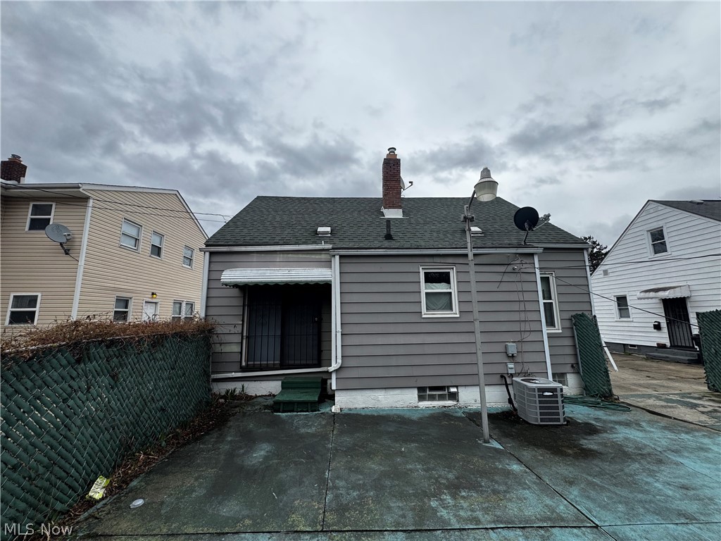 870 Frederick Boulevard Property Photo 5