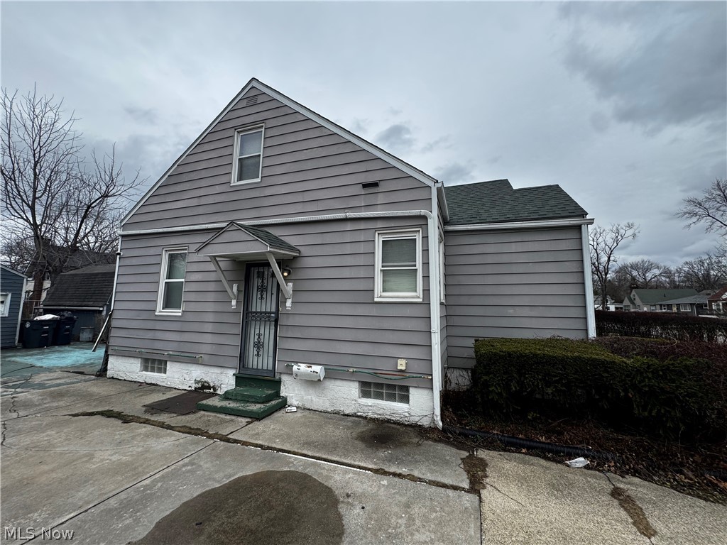 870 Frederick Boulevard Property Photo 8