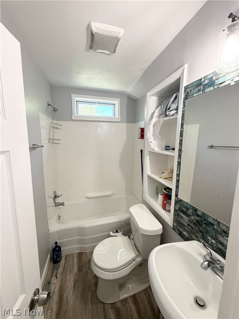 1745 E 30th Street Property Photo 16