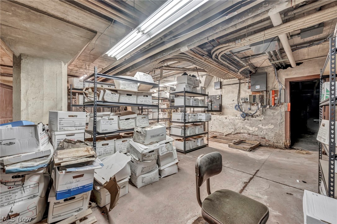 520 Broadway Property Photo 36
