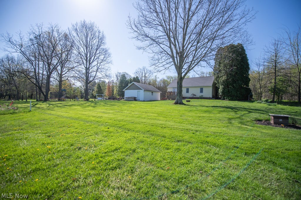 1150 E Beech Street Property Photo 7