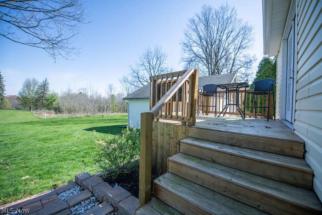 1150 E Beech Street Property Photo 8