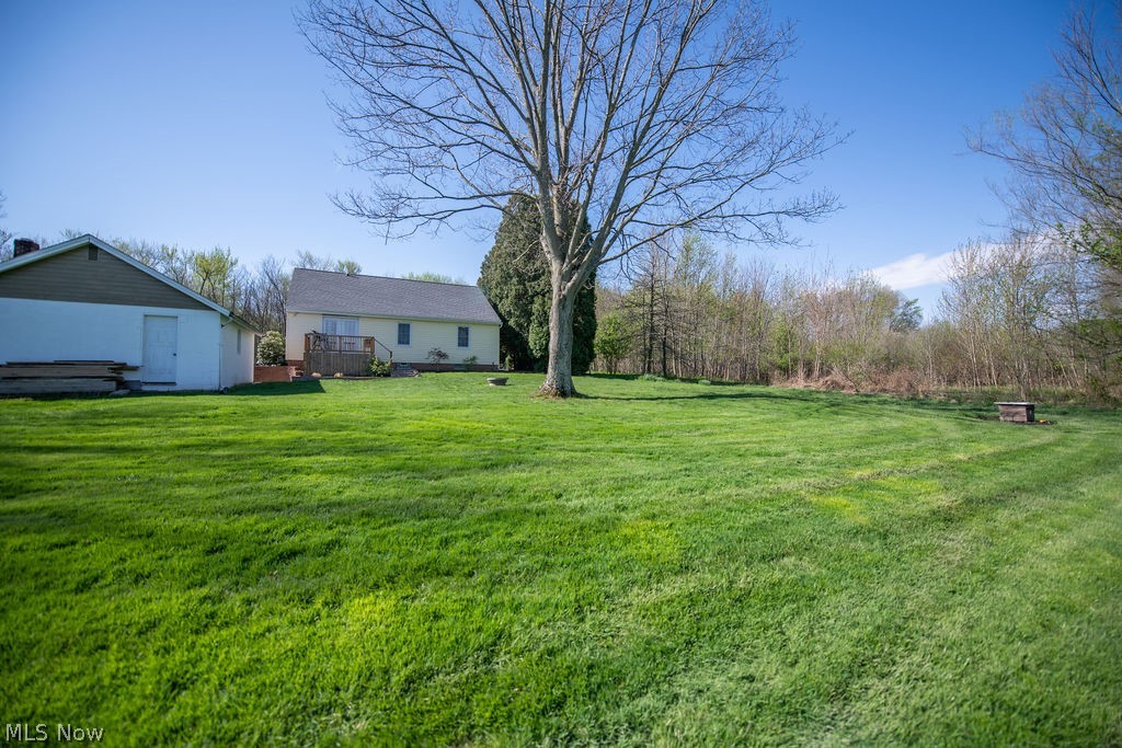 1150 E Beech Street Property Photo 13