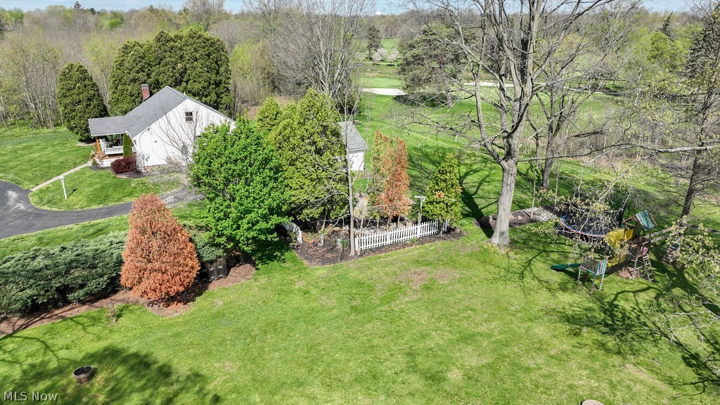 1150 E Beech Street Property Photo 16