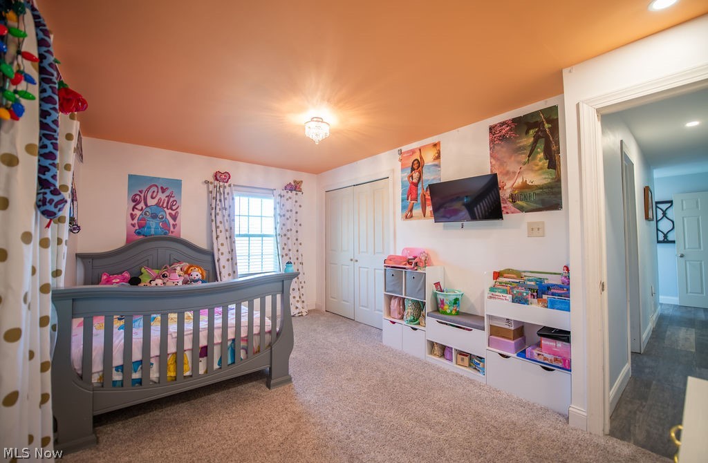 1150 E Beech Street Property Photo 41