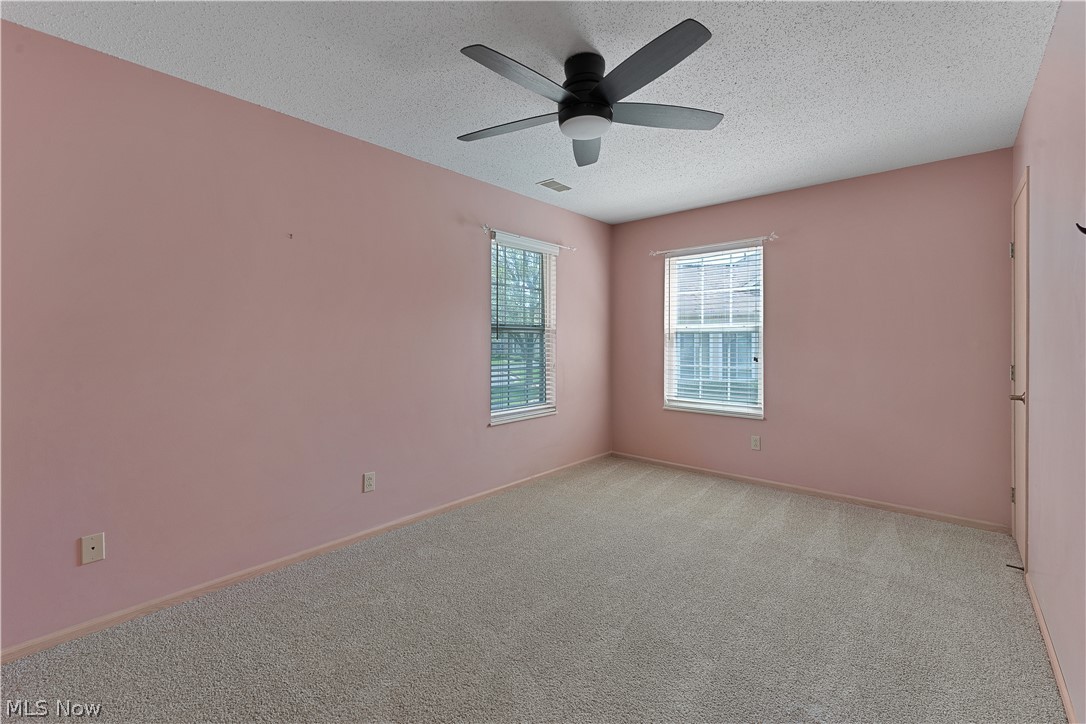 695 E Western Reserve Road 602 Property Photo 14