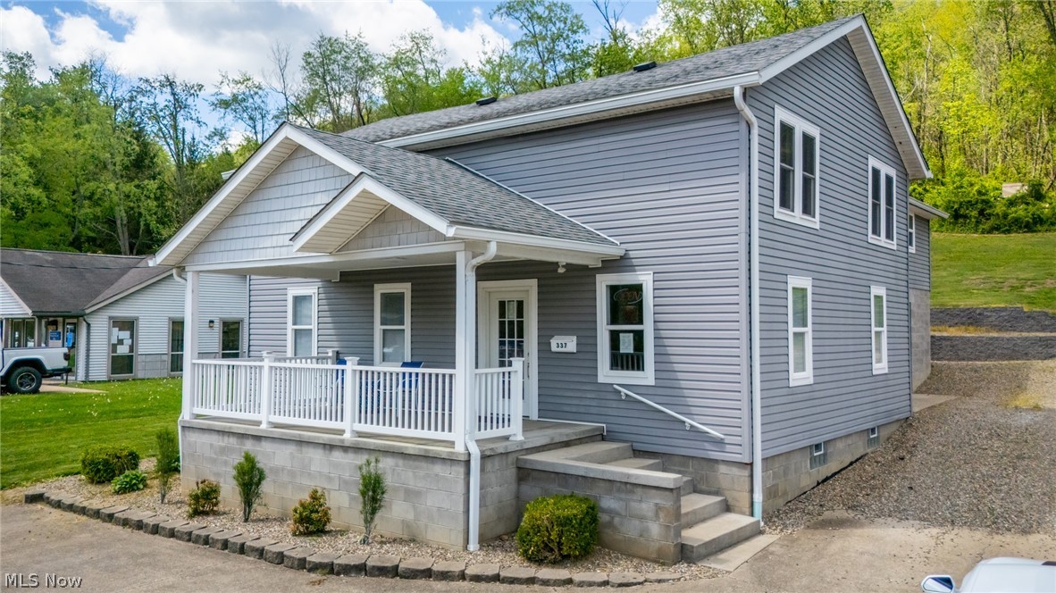 337 Highway 7 N Property Photo 1
