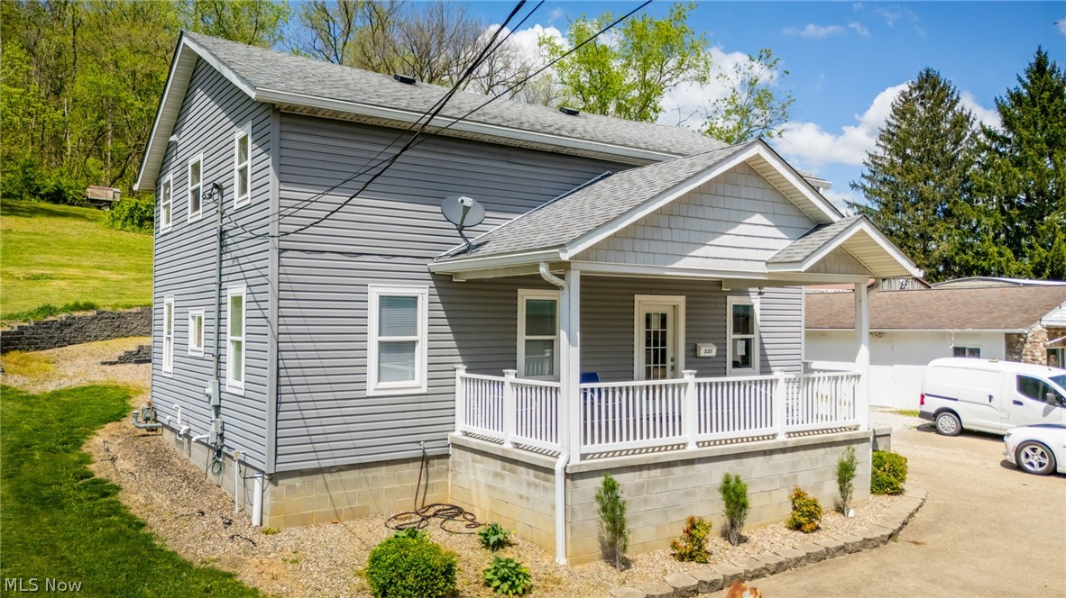 337 Highway 7 N Property Photo 3