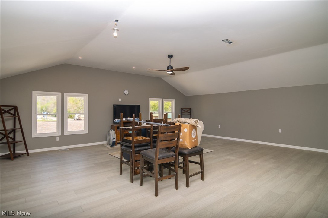 337 Highway 7 N Property Photo 19