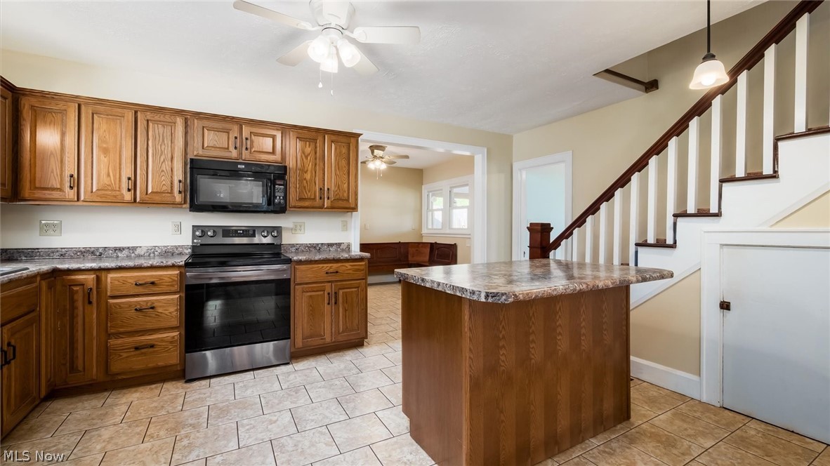 10155 Old River Road Property Photo 12