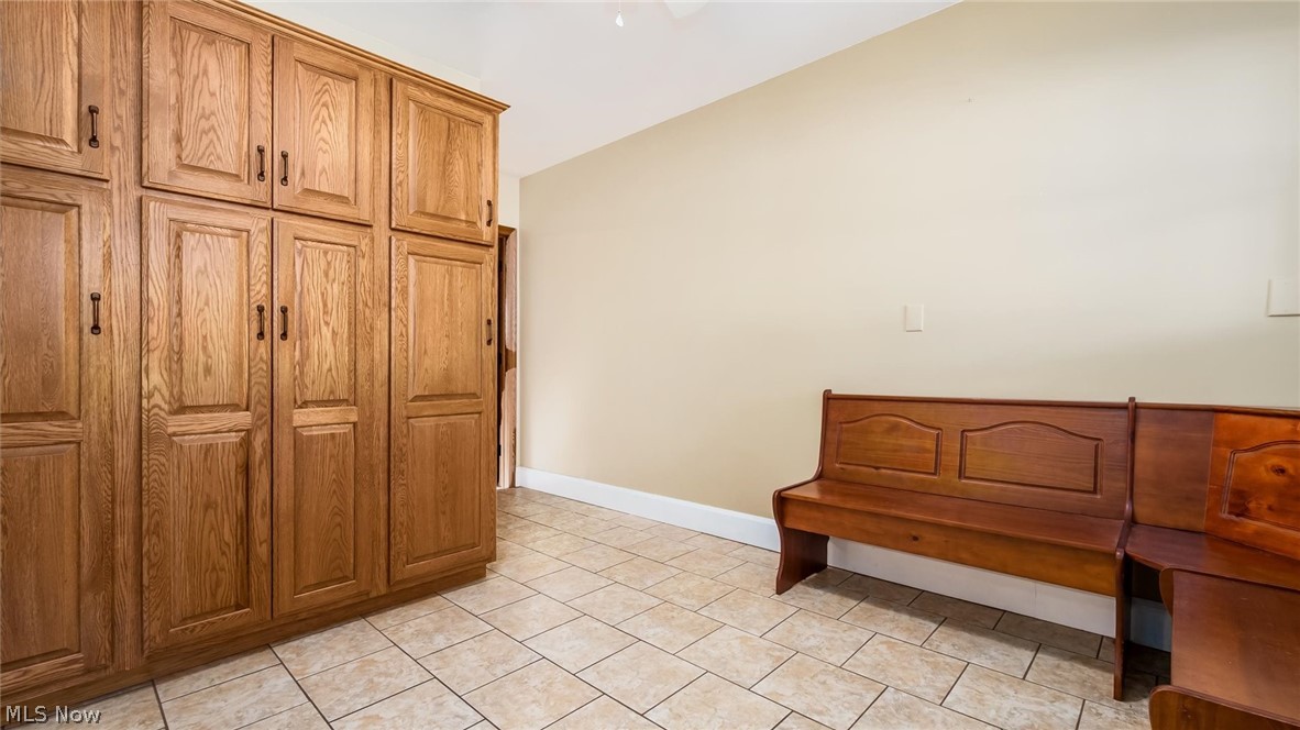 10155 Old River Road Property Photo 16