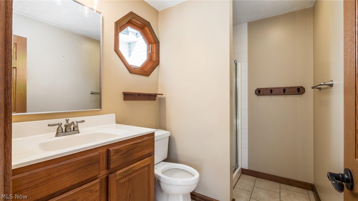 10155 Old River Road Property Photo 18