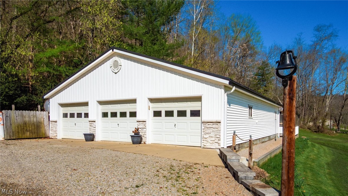 10155 Old River Road Property Photo 35