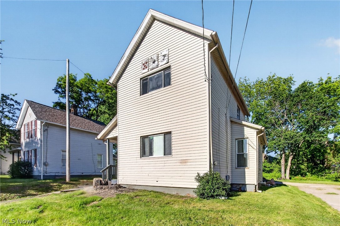 511 Brown Street Property Photo 4