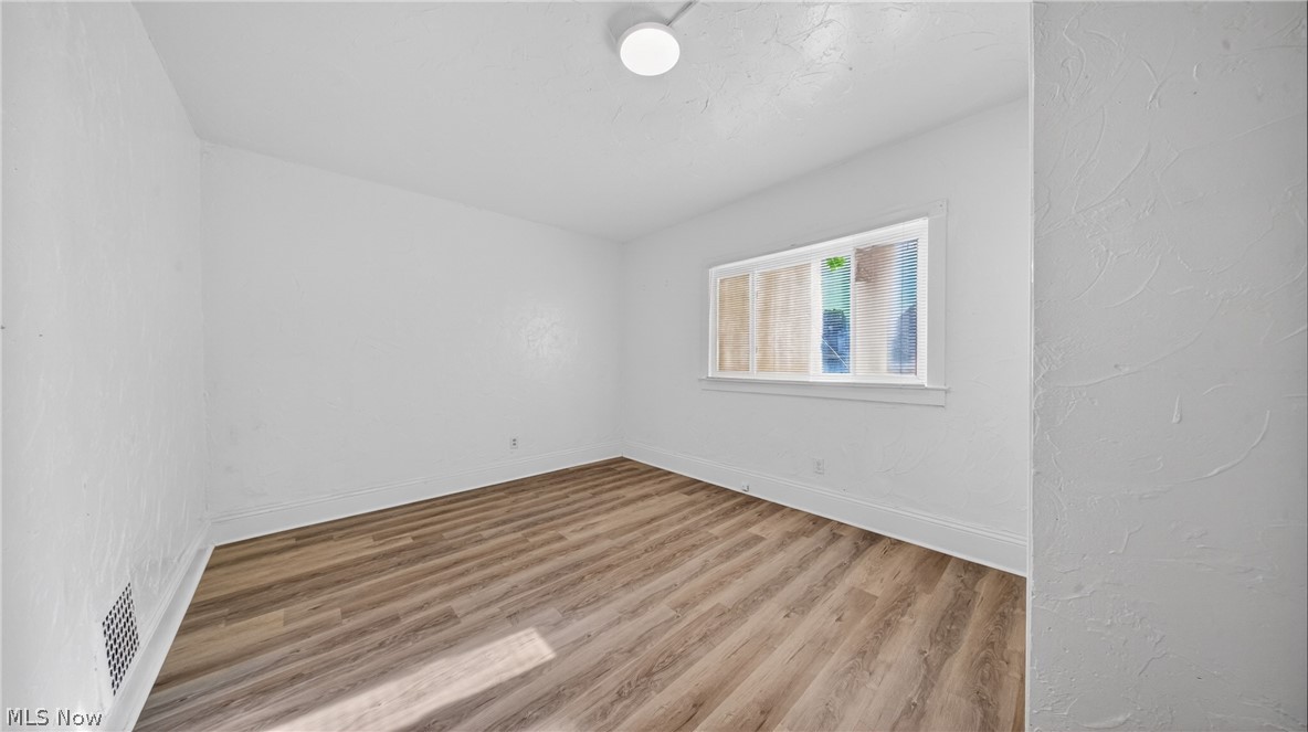 511 Brown Street Property Photo 23