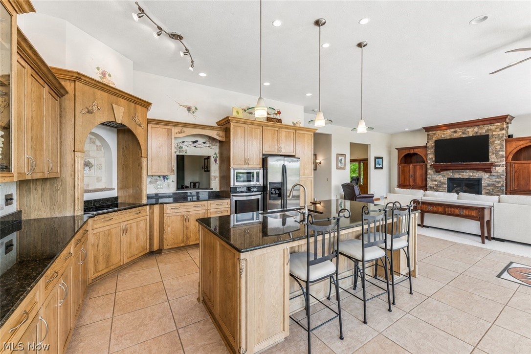 3706 E Baycliffs Drive Property Photo 13