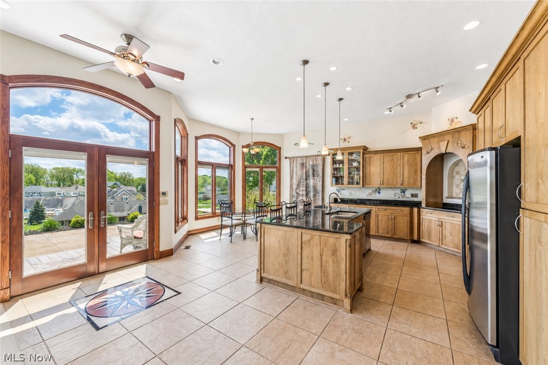 3706 E Baycliffs Drive Property Photo 14
