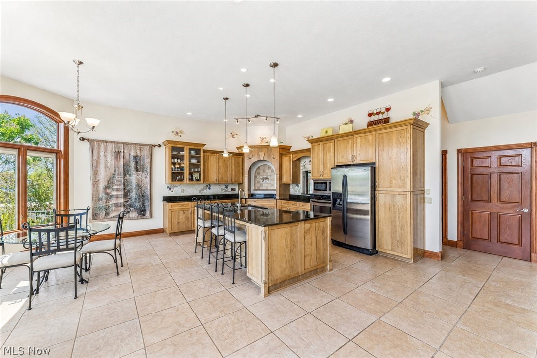 3706 E Baycliffs Drive Property Photo 15