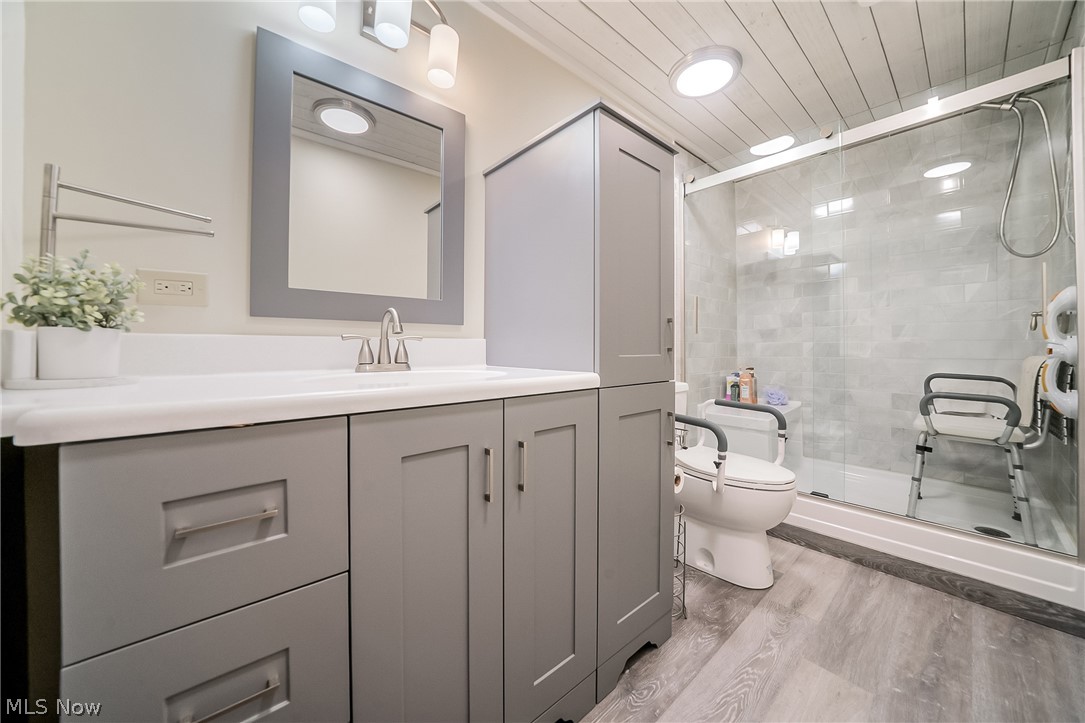 3706 E Baycliffs Drive Property Photo 41