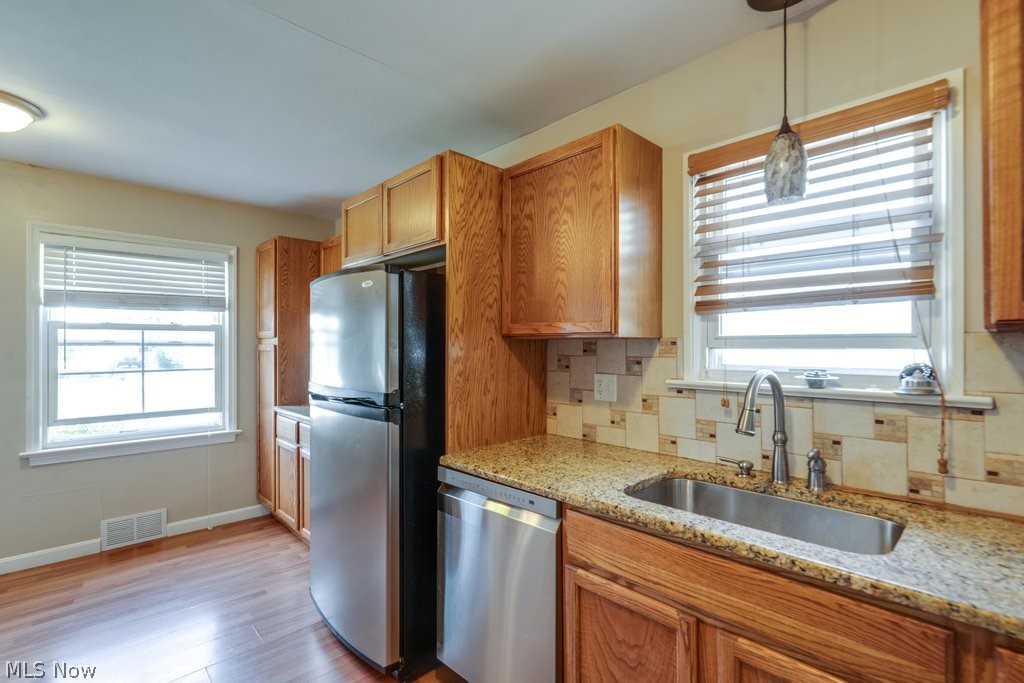 407 E 330th Street Property Photo 12