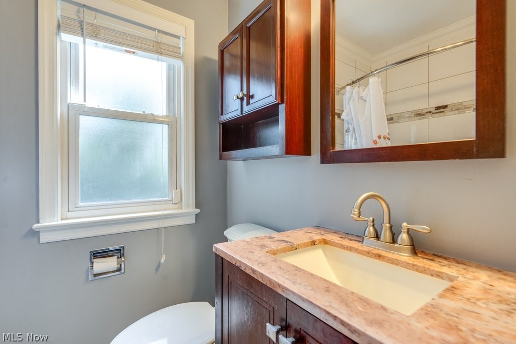 407 E 330th Street Property Photo 18
