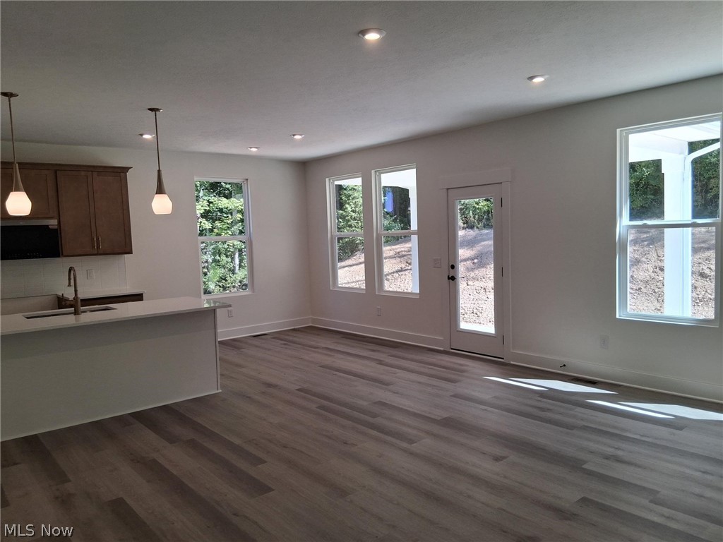 6109 Grey Heron Drive Property Photo 6