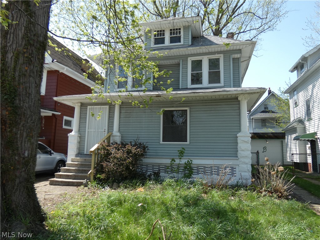 462 E 109th Street