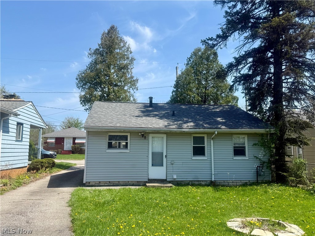 4816 E 173rd Street Property Photo 4