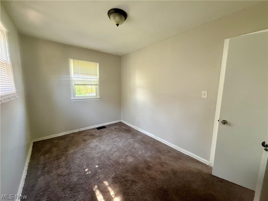 4816 E 173rd Street Property Photo 16