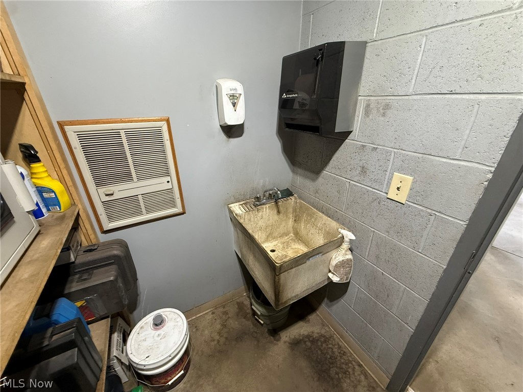 1 Dennison Yard Circle Property Photo 19