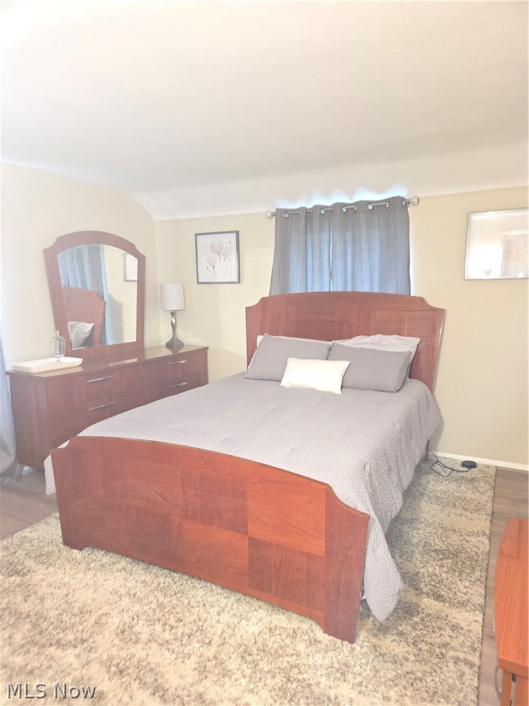 21711 S Lake Shore Boulevard Property Photo 8