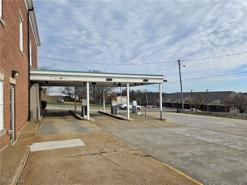 600 Main Street Property Photo 8