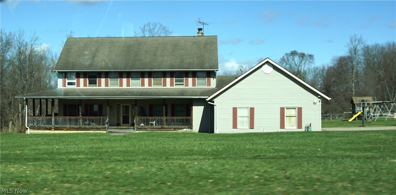 39335 Bainbridge Road Property Photo 1