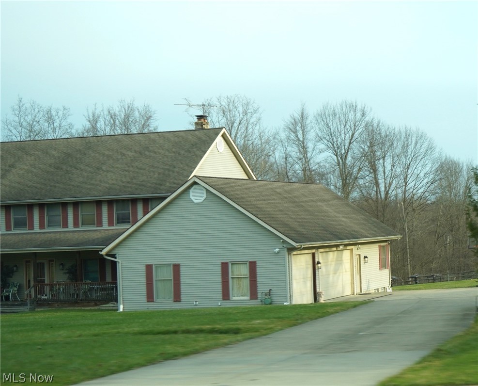 39335 Bainbridge Road Property Photo 3