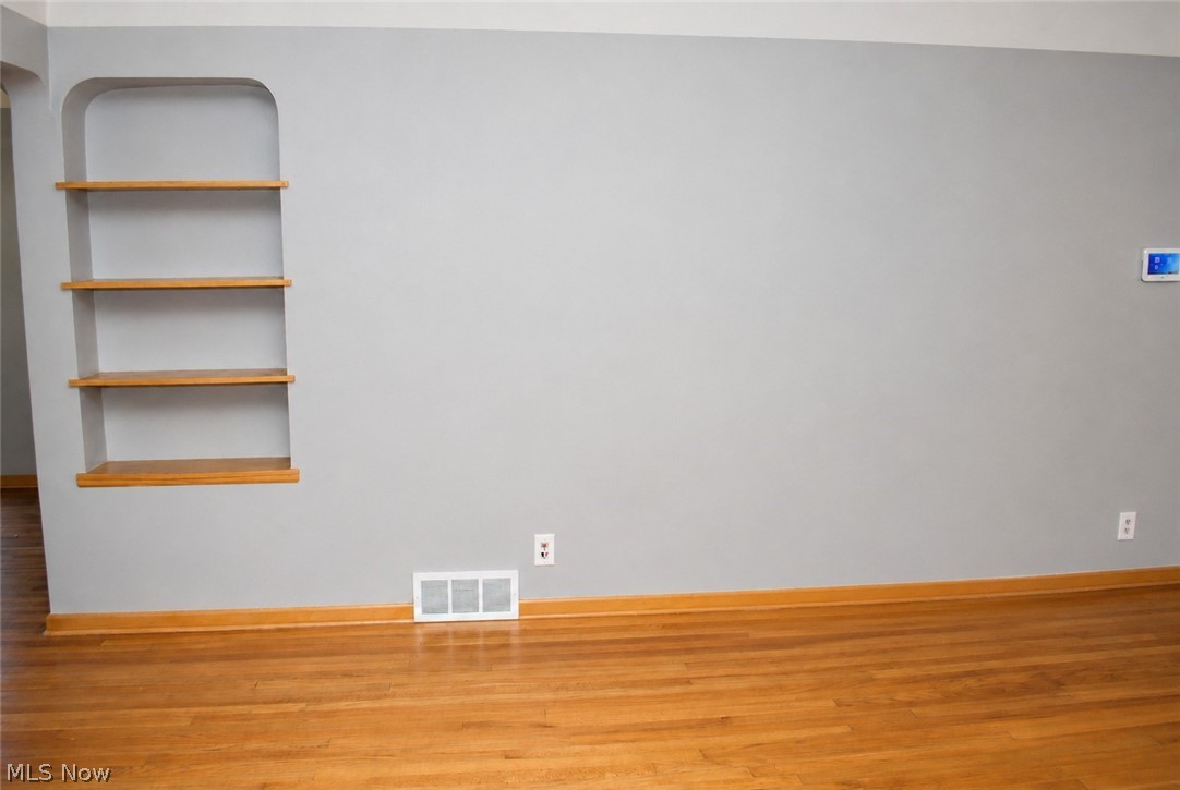 7300 Maplewood Road Property Photo 6