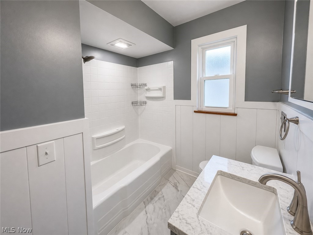 7300 Maplewood Road Property Photo 17