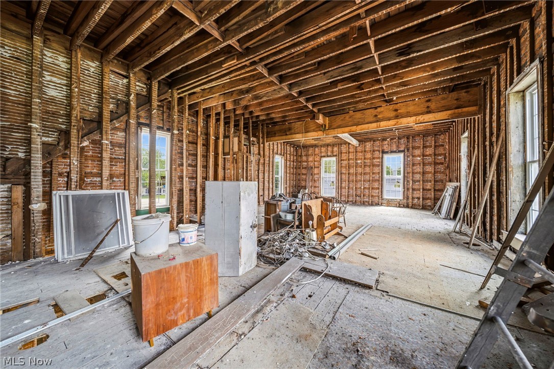 2699 E Center Street Property Photo 33