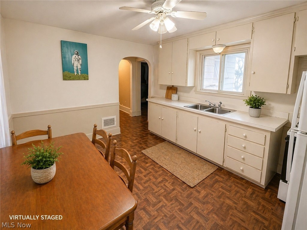 29734 Euclid Avenue Property Photo 9