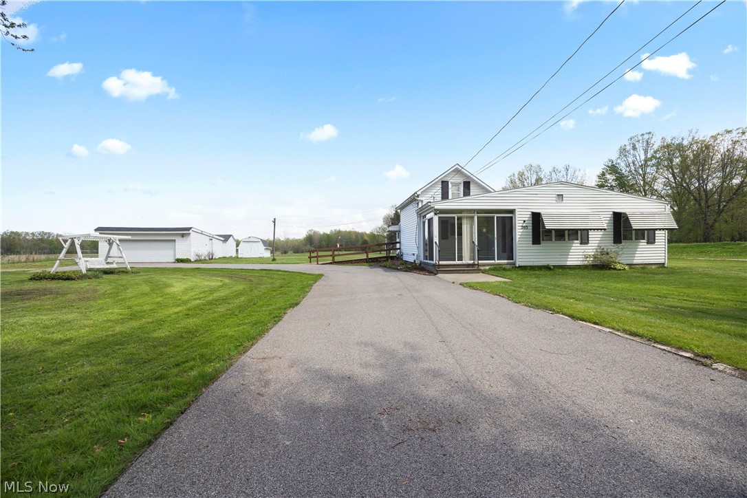203 Annis Road Property Photo 2