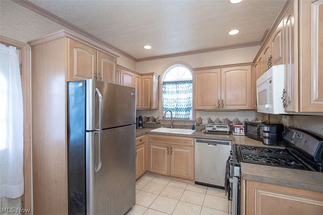 962 Woodward Avenue Property Photo 8