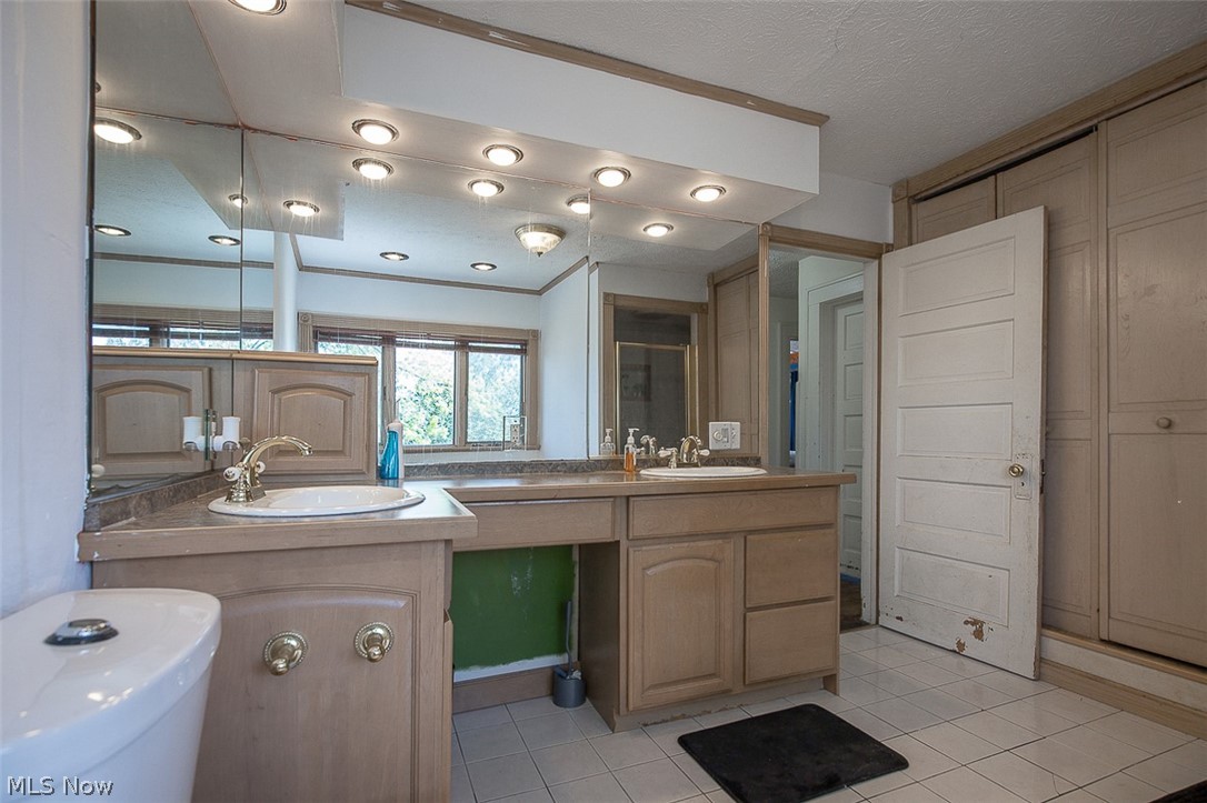 962 Woodward Avenue Property Photo 14